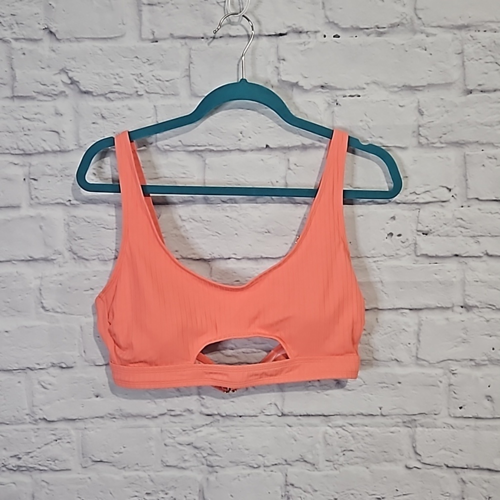 Cutout coral ribbed swimsuit top - Picture 1 of 6
